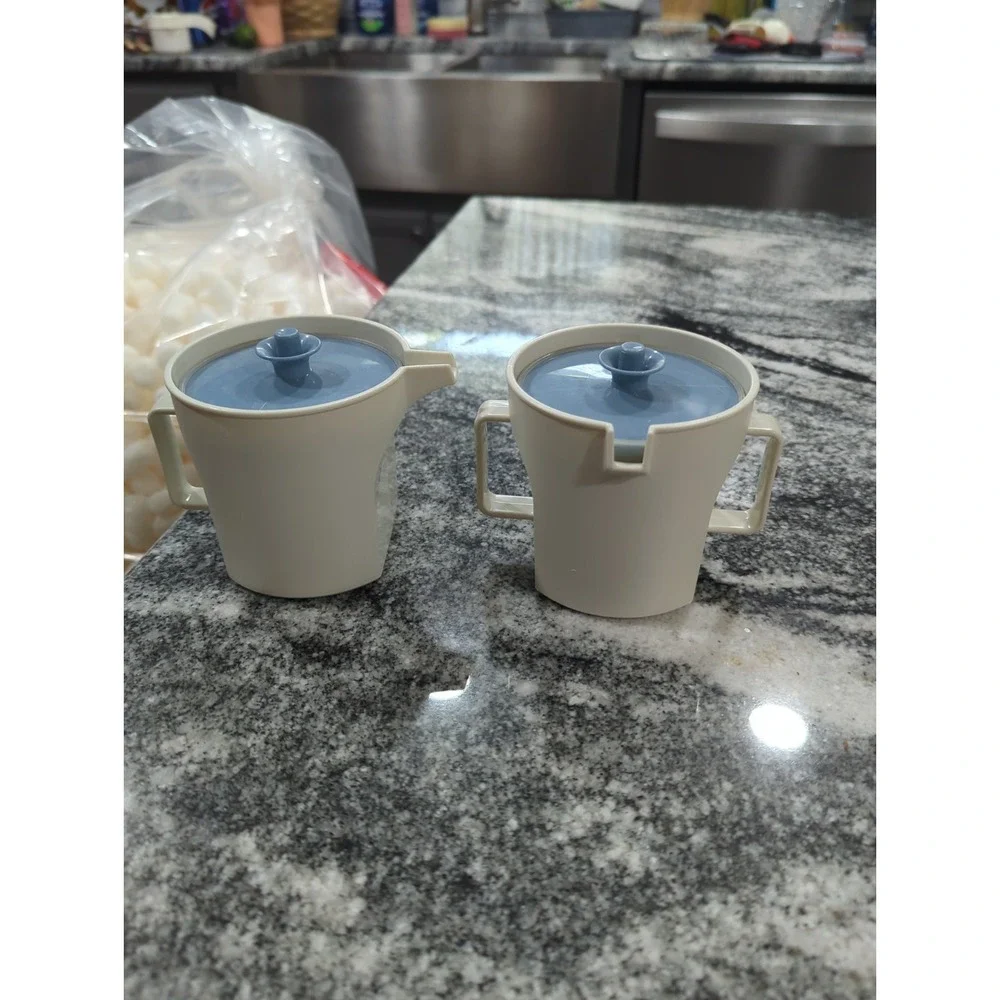 Tupperware Creamer 1414-5 Sugar 1415-16 Bowl Set Country Blue Push Seal Lids VTG